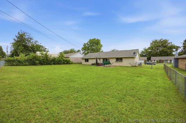 2122 N 11th, Mcalester, OK 74501