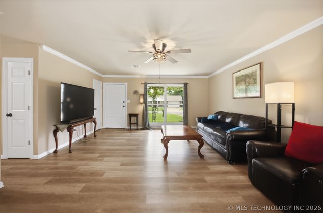 2122 N 11th, Mcalester, OK 74501
