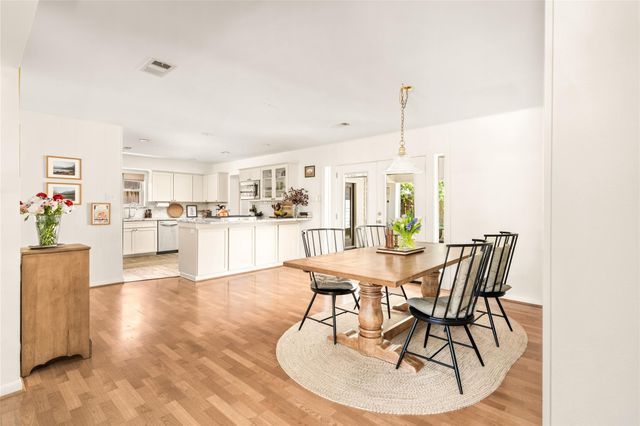 1154 Chamboard Lane, Houston, TX 77018