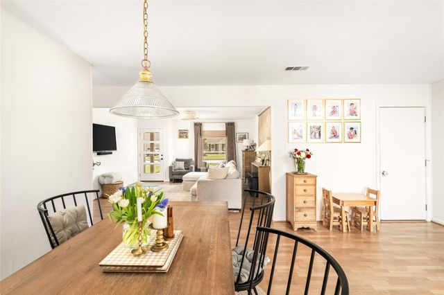 1154 Chamboard Lane, Houston, TX 77018