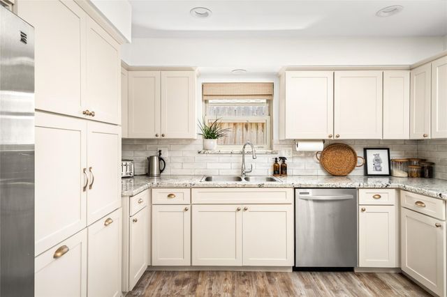 1154 Chamboard Lane, Houston, TX 77018