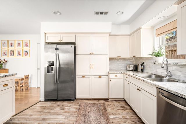 1154 Chamboard Lane, Houston, TX 77018