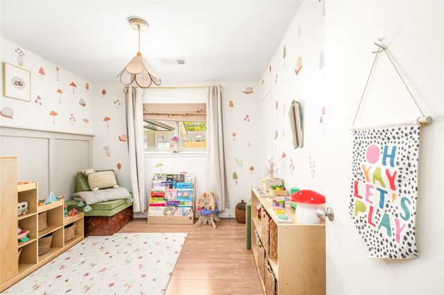 1154 Chamboard Lane, Houston, TX 77018