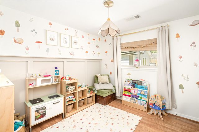 1154 Chamboard Lane, Houston, TX 77018