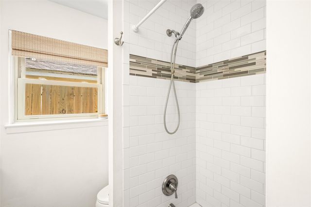 1154 Chamboard Lane, Houston, TX 77018