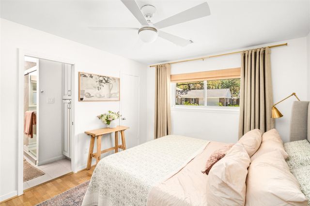 1154 Chamboard Lane, Houston, TX 77018