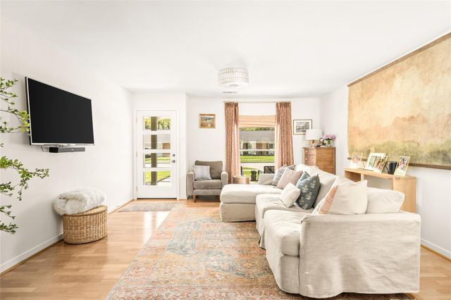 1154 Chamboard Lane, Houston, TX 77018