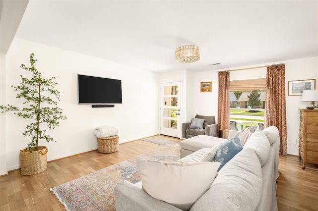 1154 Chamboard Lane, Houston, TX 77018