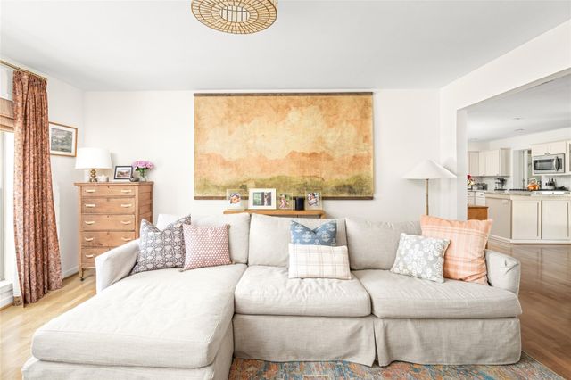 1154 Chamboard Lane, Houston, TX 77018