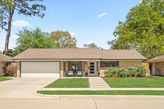 1154 Chamboard Lane, Houston, TX 77018