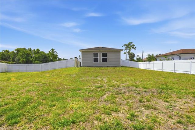 3824 17th ST W, Lehigh Acres, FL 33971