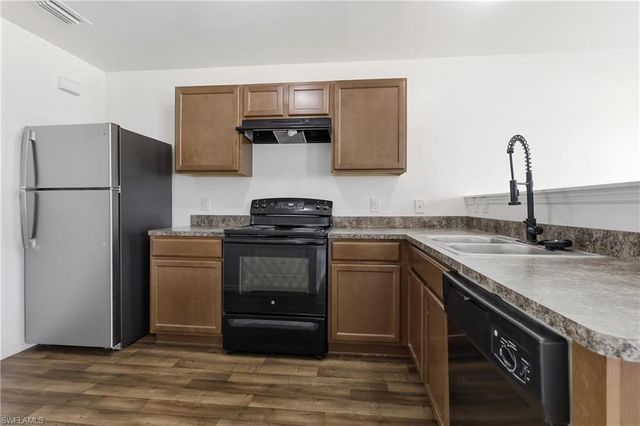 3824 17th ST W, Lehigh Acres, FL 33971