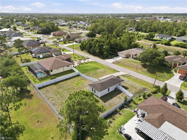 3824 17th ST W, Lehigh Acres, FL 33971