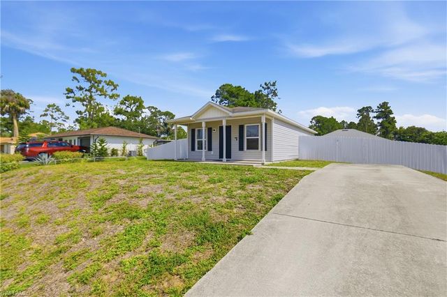 3824 17th ST W, Lehigh Acres, FL 33971