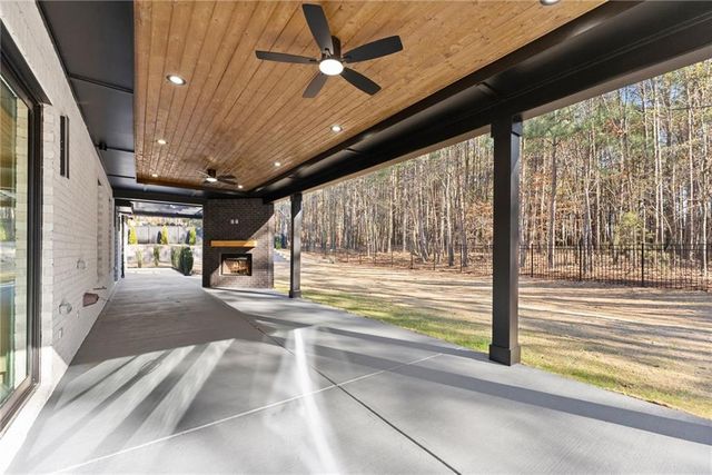 1680 Mineral Springs Road, Hoschton, GA 30548