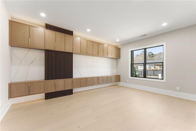 1680 Mineral Springs Road, Hoschton, GA 30548