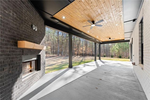 1680 Mineral Springs Road, Hoschton, GA 30548