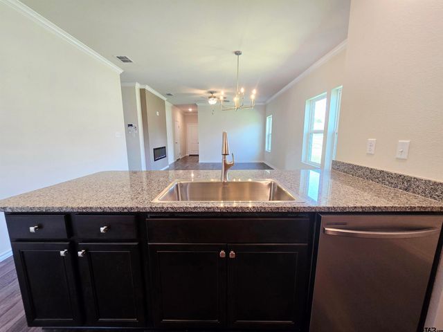 316 Erica Way, Lindale, TX 75771