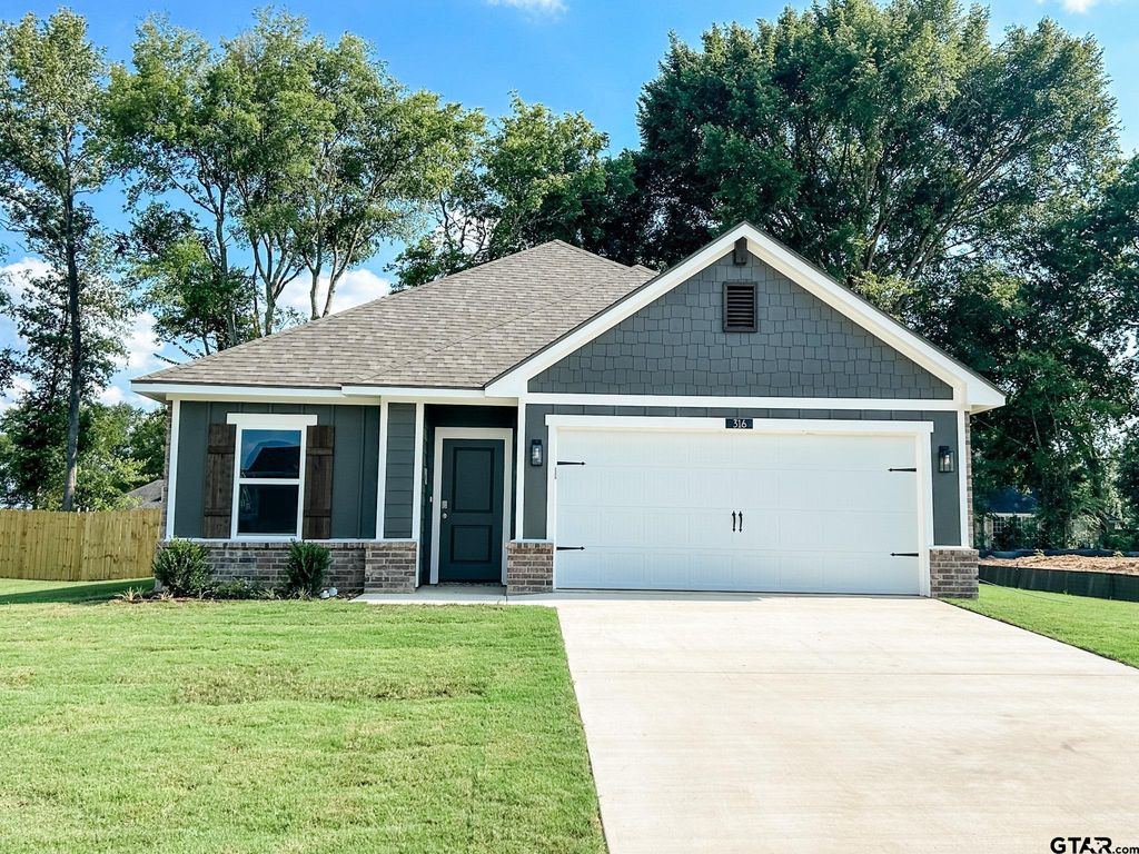 316 Erica Way, Lindale, TX 75771