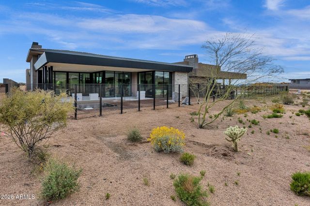 37200 N CAVE CREEK Road 1018, Scottsdale, AZ 85262