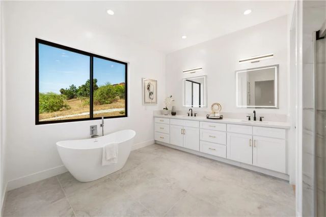 2027 Via Monserate, Fallbrook, CA 92028