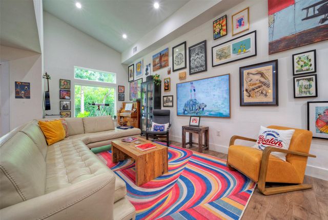 8302 Reeda LN, Austin, TX 78757