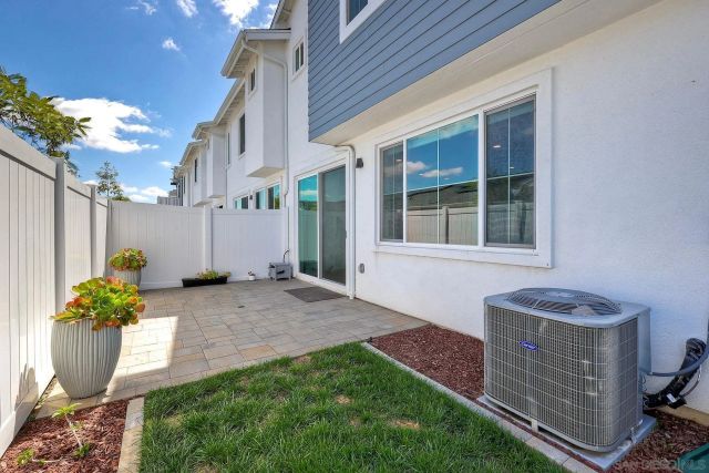 7700 Jasmine Court, Santee, CA 92071