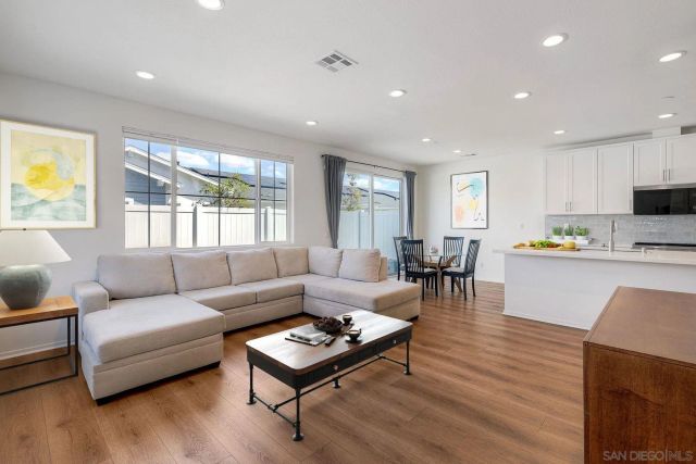 7700 Jasmine Court, Santee, CA 92071