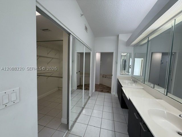 10730 NW 66th St 403, Doral, FL 33178