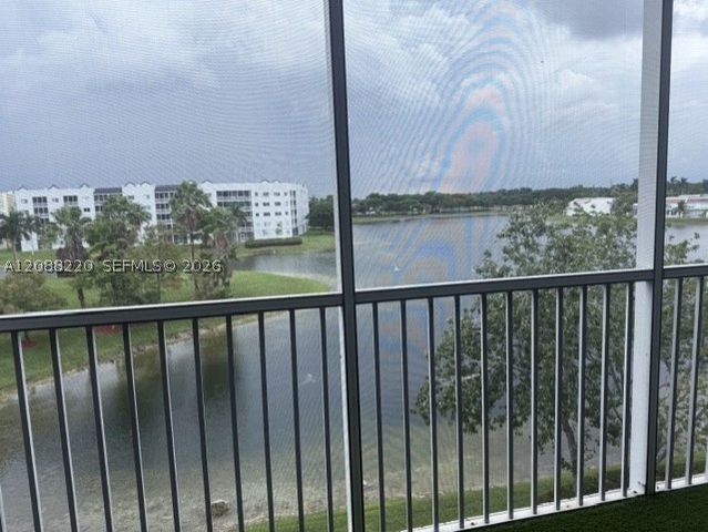 10730 NW 66th St 403, Doral, FL 33178