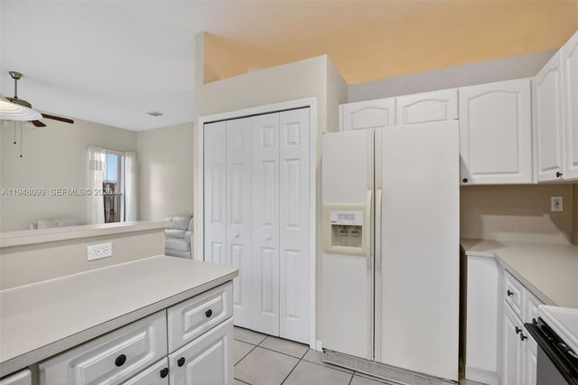 14125 S Cypress Cove Cir, Davie, FL 33325