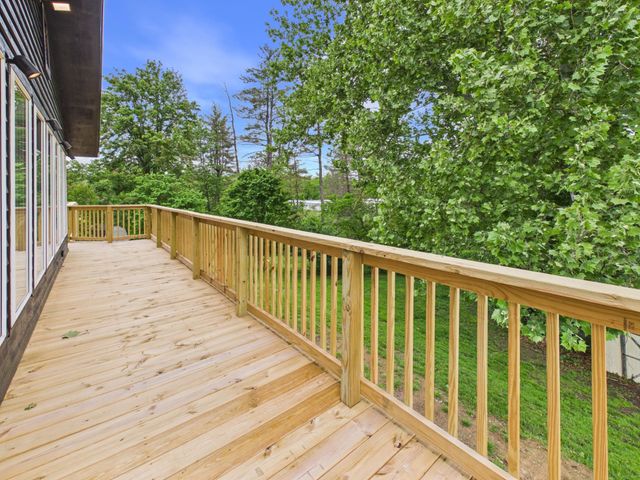 78 Nickel Plate Drive, Huntington, WV 25705