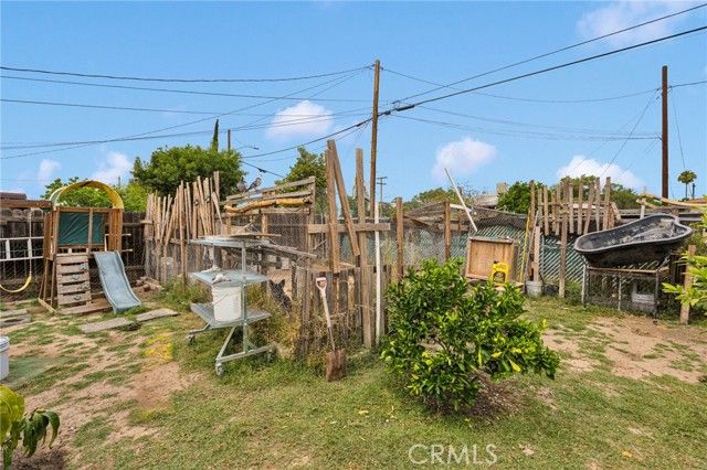 1688 W Cleveland Street, San Bernardino, CA 92411