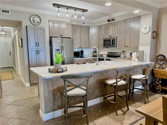 60 SURFVIEW DRIVE 421, Palm Coast, FL 32137
