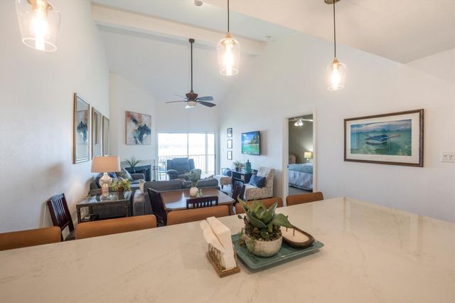 202 Lakeview Terrace A, Conroe, TX 77356