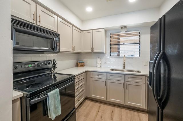 202 Lakeview Terrace A, Conroe, TX 77356