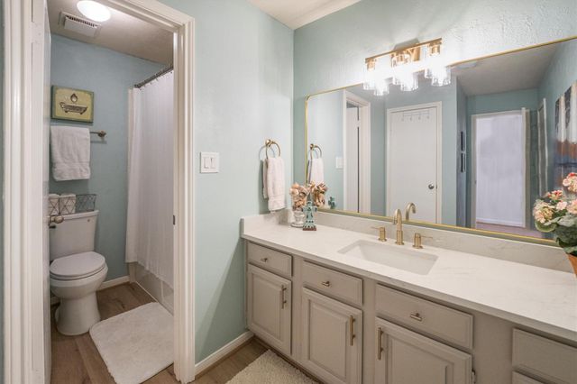 202 Lakeview Terrace A, Conroe, TX 77356