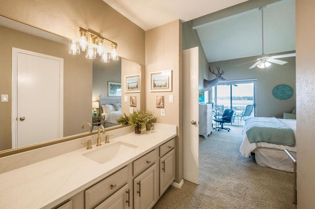 202 Lakeview Terrace A, Conroe, TX 77356