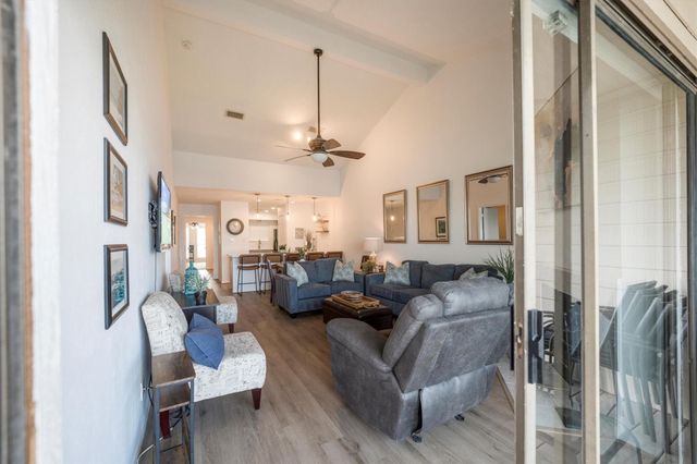 202 Lakeview Terrace A, Conroe, TX 77356