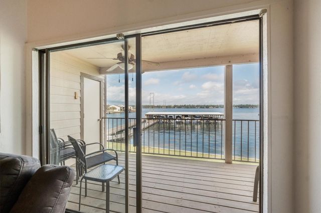 202 Lakeview Terrace A, Conroe, TX 77356