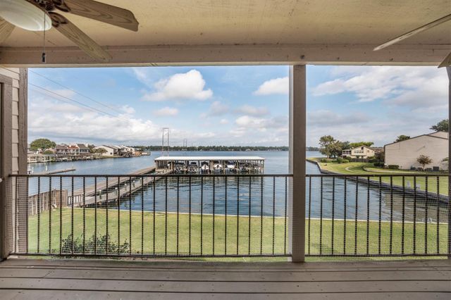 202 Lakeview Terrace A, Conroe, TX 77356