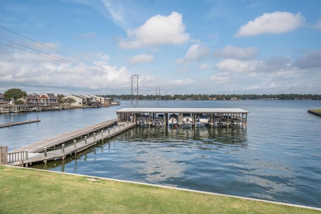 202 Lakeview Terrace A, Conroe, TX 77356