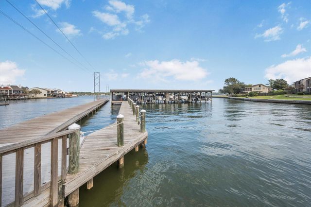 202 Lakeview Terrace A, Conroe, TX 77356