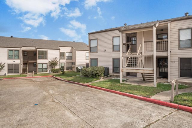 202 Lakeview Terrace A, Conroe, TX 77356