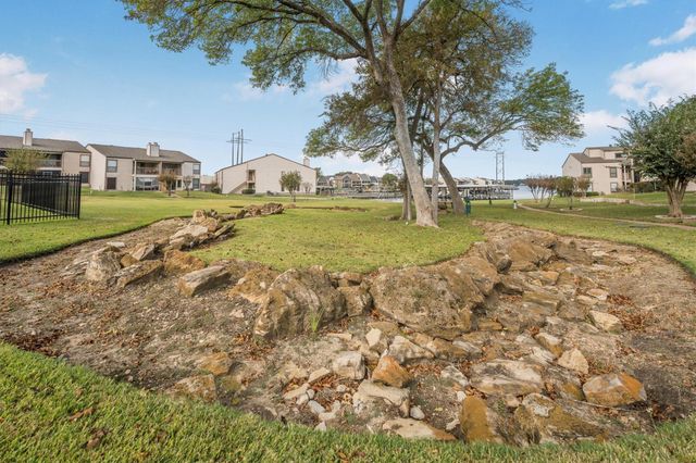 202 Lakeview Terrace A, Conroe, TX 77356