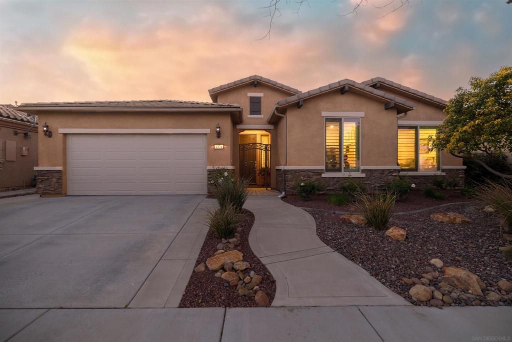 1371 Camino Sueno, Hemet, CA 92545