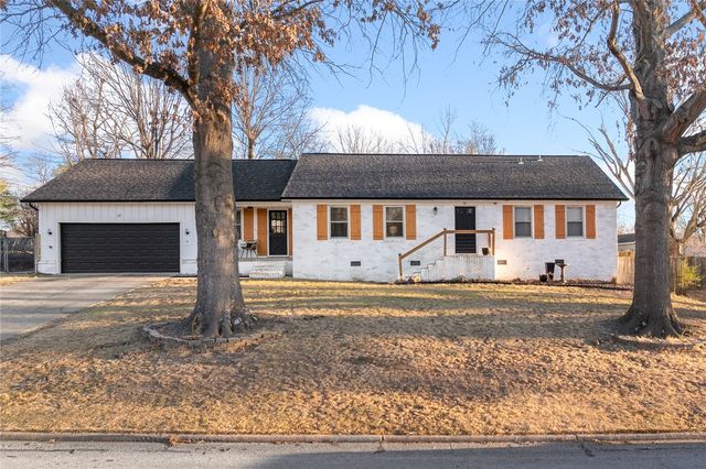 23 Hawthorne Drive, Harrison, AR 72601