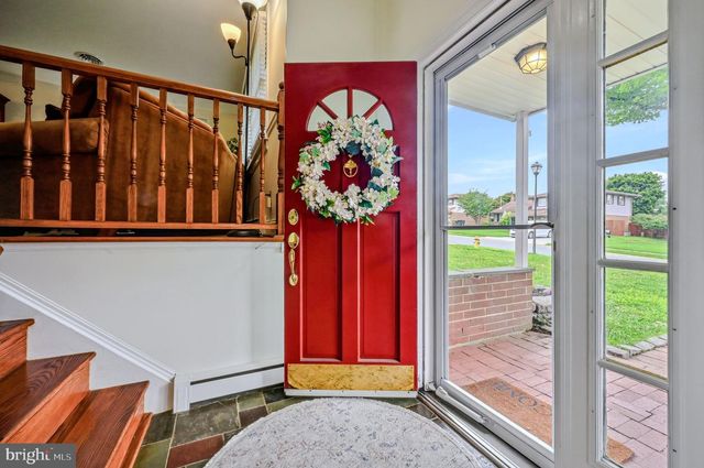 2712 FAWKES DR, Wilmington, DE 19808