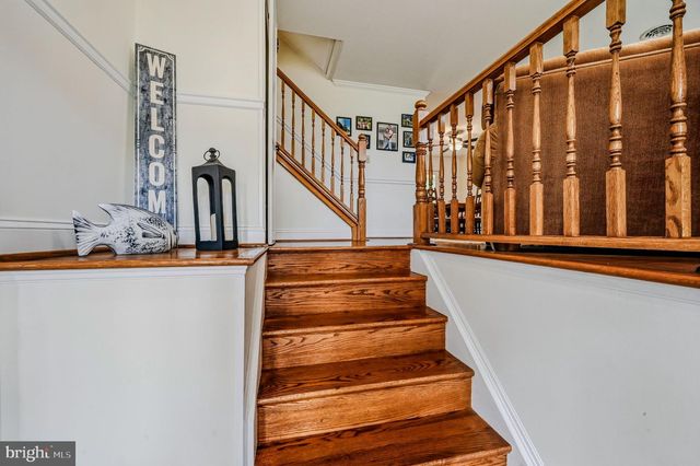 2712 FAWKES DR, Wilmington, DE 19808