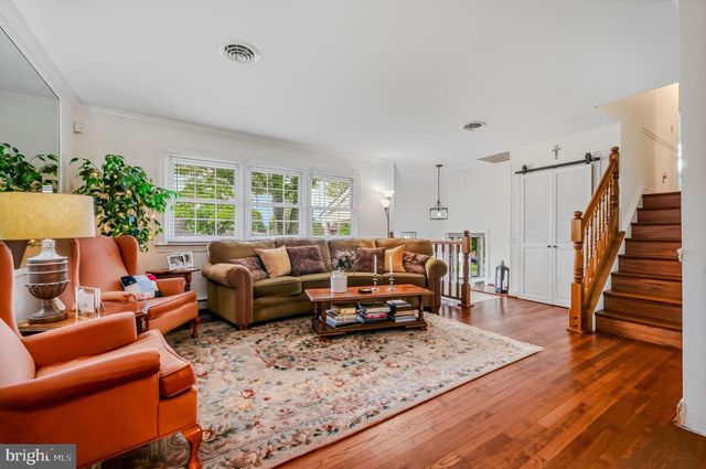 2712 FAWKES DR, Wilmington, DE 19808